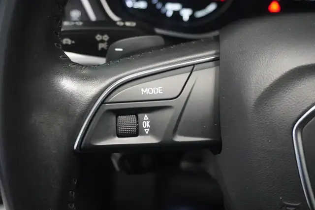 Audi A4 view 12