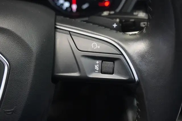 Audi A4 view 13