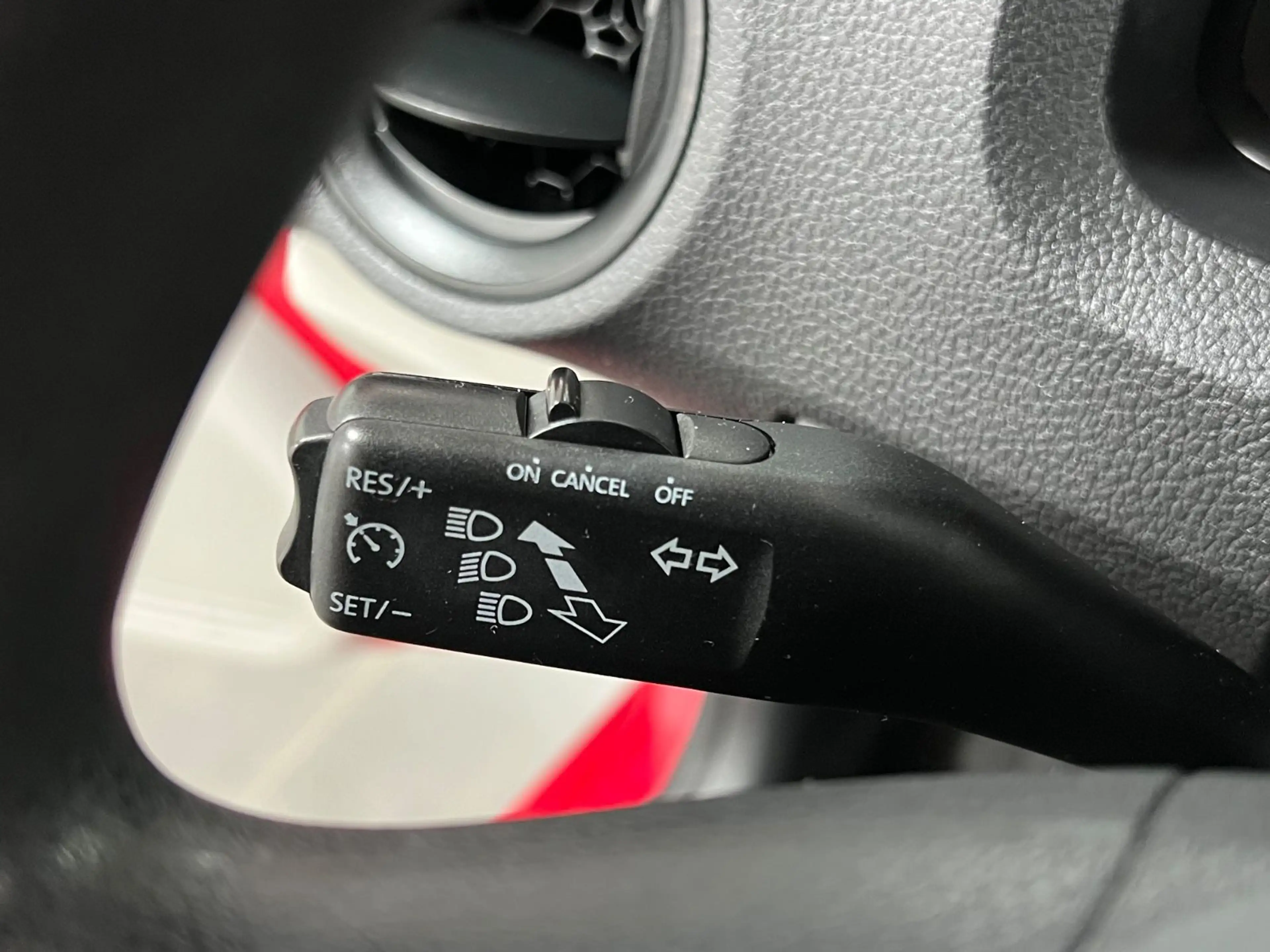 SEAT Mii Style/PDC/TEMP/KLIMA/ISOFIX/4SEASON/1.HAND — photo 15