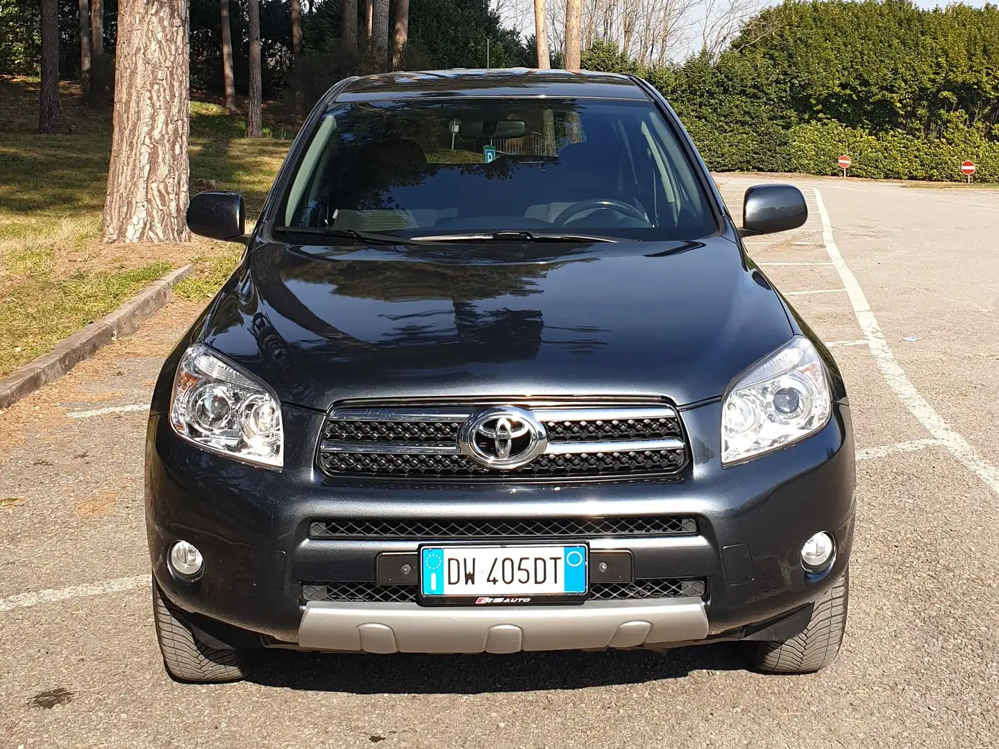 Toyota RAV 4 Rav4 Crossover RAV4 2.2 d-4d Sol 136cv dpf Gris - 1