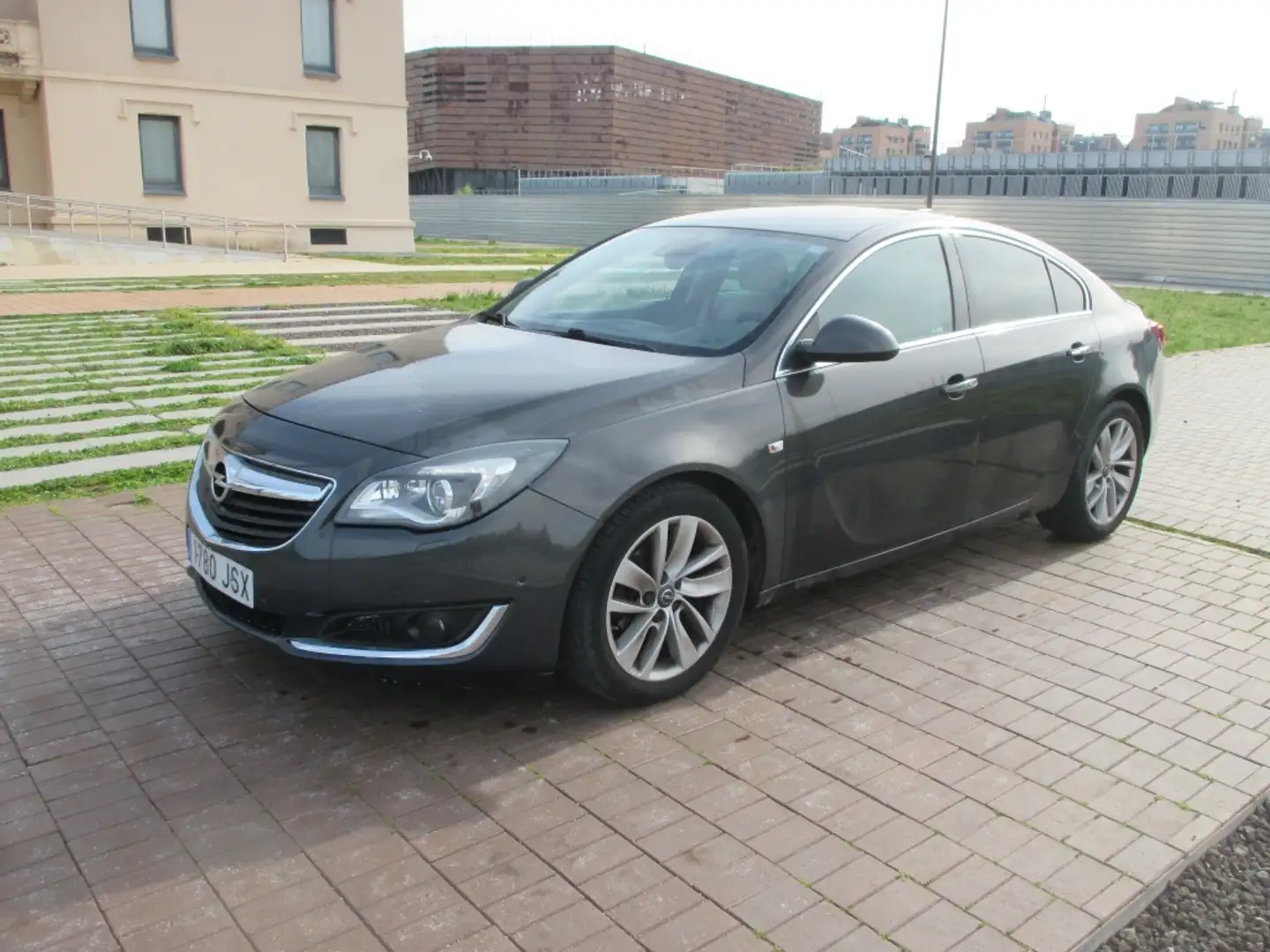 Opel Insignia 1.6CDTI ecoF. S&S Excellence 136 Gris - 1
