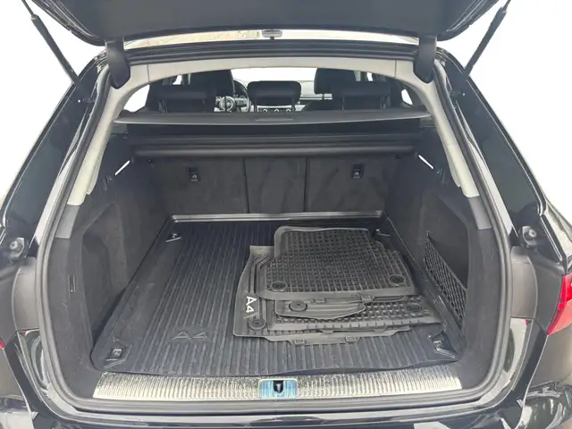 Audi A4 view 19