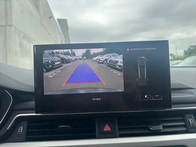 Audi A4 view 12