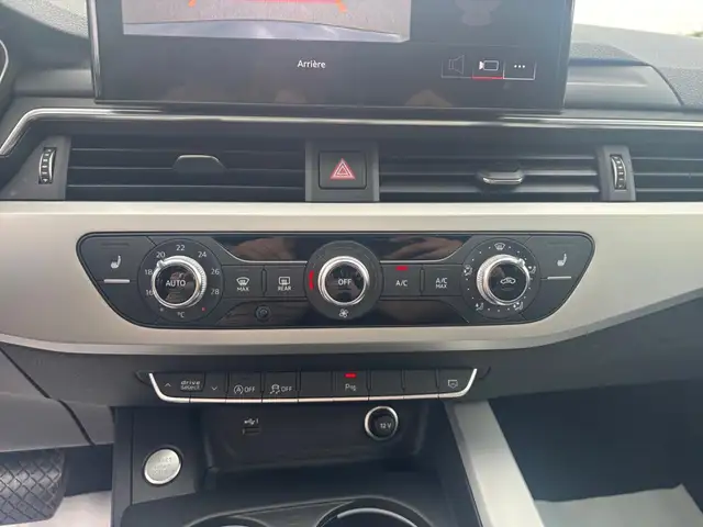 Audi A4 view 13