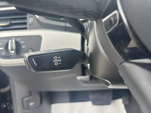 Audi A4 view 17