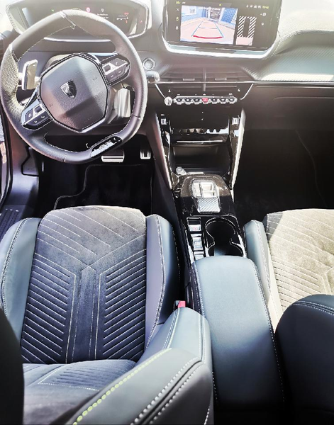 Peugeot 2008 GT, Navi, Ganzjahresreifen,Rückfahrkamera — photo 10