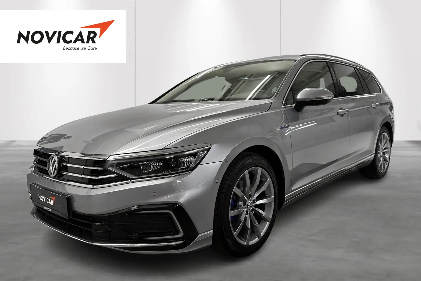 Volkswagen Passat Variant 1.4 TSI DSG6 GTE Business Zilver - 1