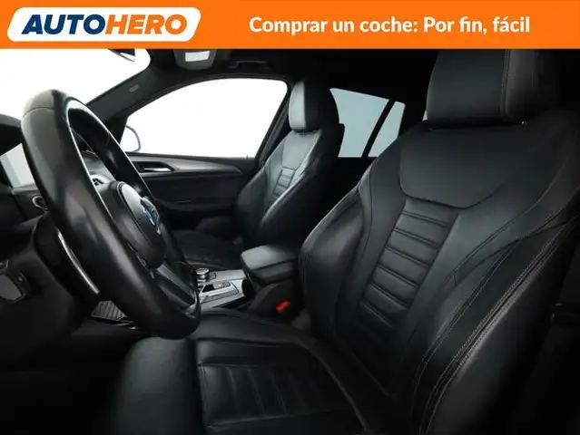 BMW X3 view 11