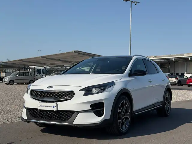 Kia XCeed 1.6 crdi Evolution Lounge Pack - TETTO APRIBILE