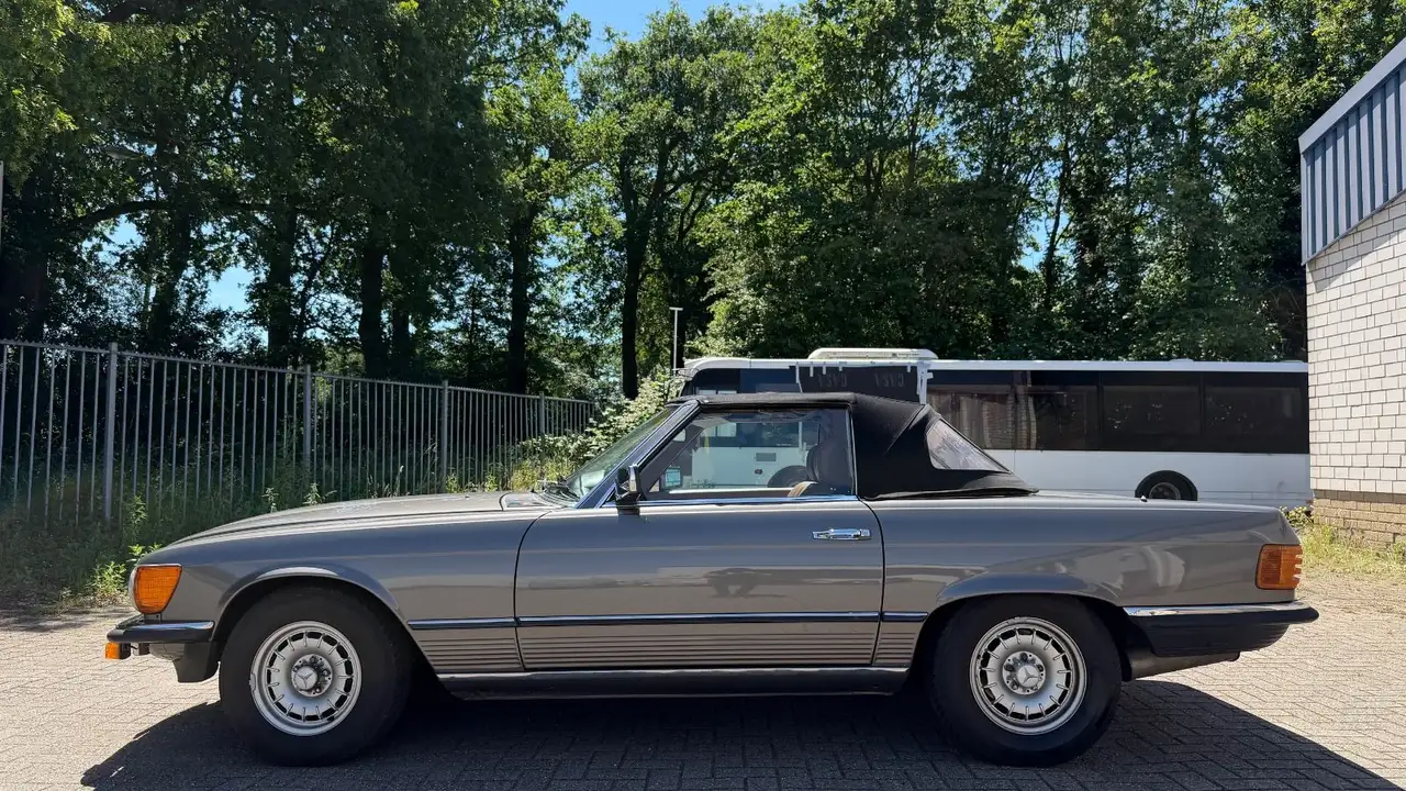 Mercedes-Benz SL 380 Cabrio | OLDTIMER | H-KENNZEICHEN, foto 5