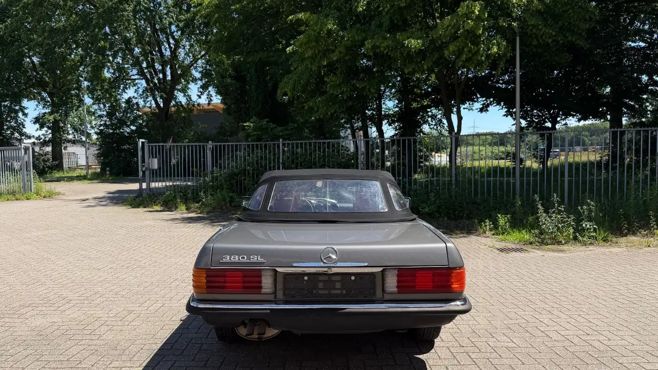 Mercedes-Benz SL 380 Cabrio | OLDTIMER | H-KENNZEICHEN, foto 6