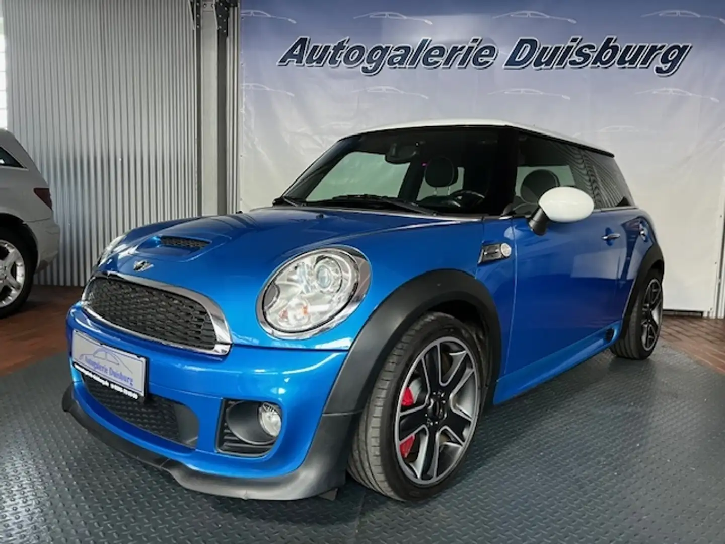 MINI John Cooper Works Navi Leder Harman Bi-Xenon Klimaa. SHZ Temp PDC Blau - 2