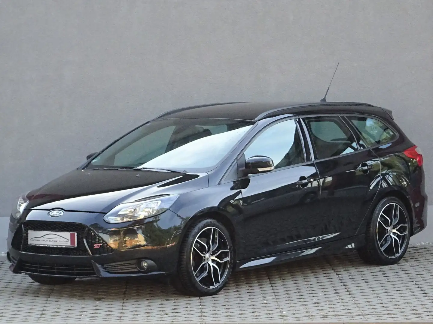 Ford Focus Turnier ST 2,0 EB/Leder-Sport+Winterpaket Schwarz - 1