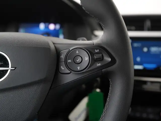 Opel Corsa view 9
