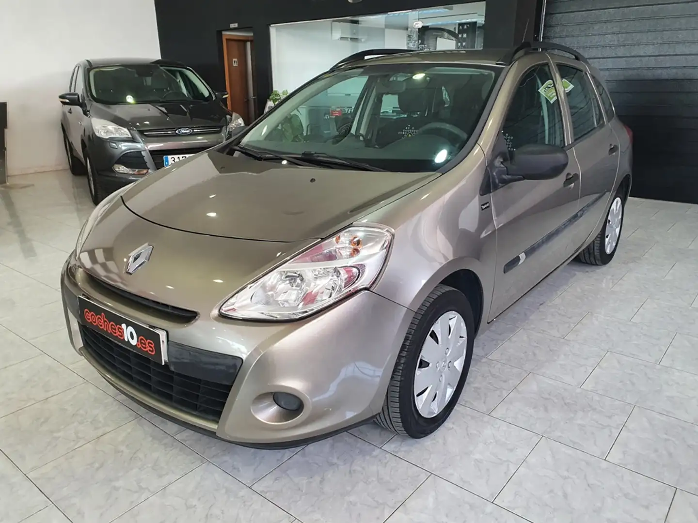 Renault Clio Grand Tour 1.2 Yahoo Gris - 2