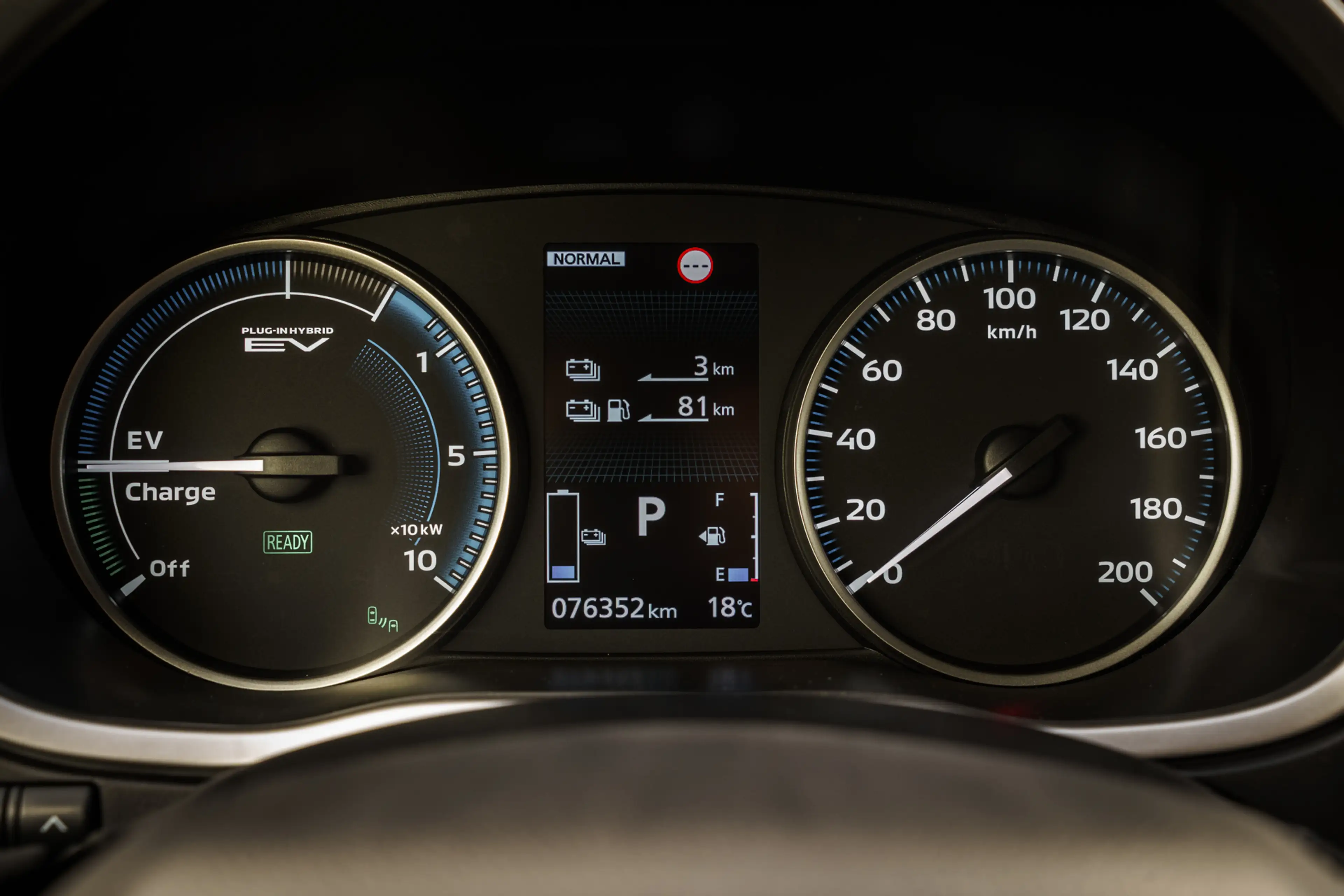 Mitsubishi Eclipse Cross 2.4 PHEV Executive | 99.6% SOH | Trekhaak | Camera — photo 19