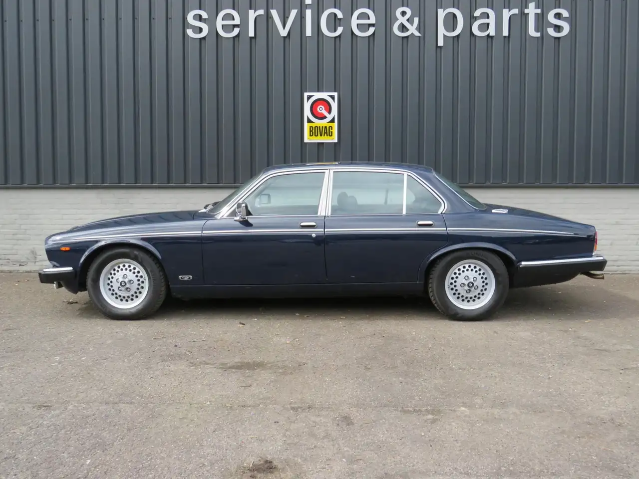 Daimler Double Six 5.3 V12, foto 9