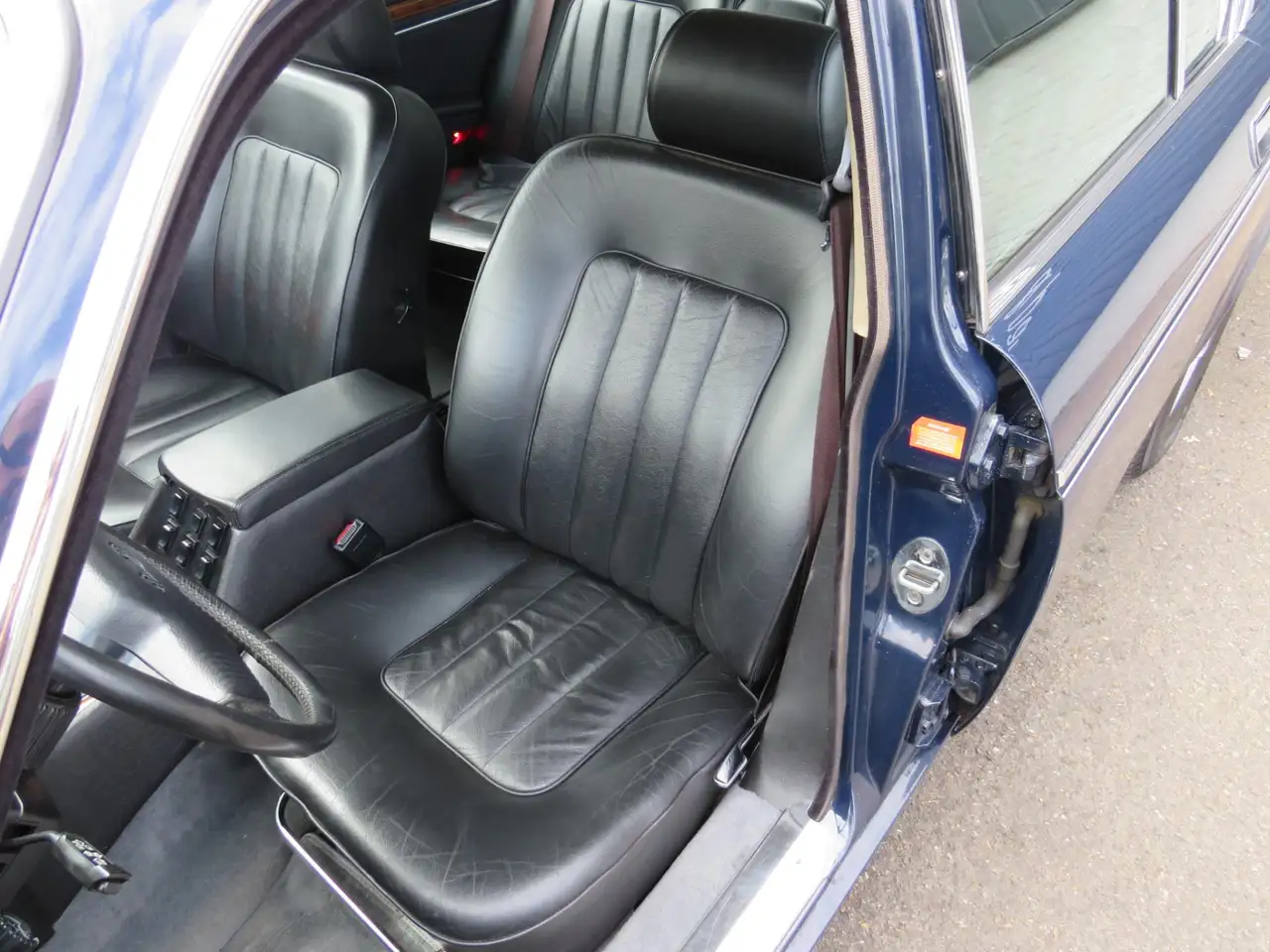 Daimler Double Six 5.3 V12, foto 4