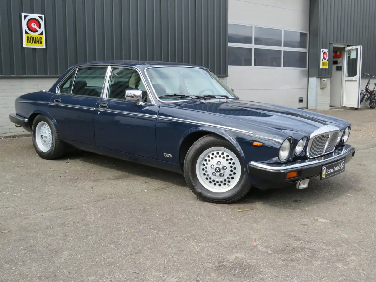 Daimler Double Six 5.3 V12, foto 3