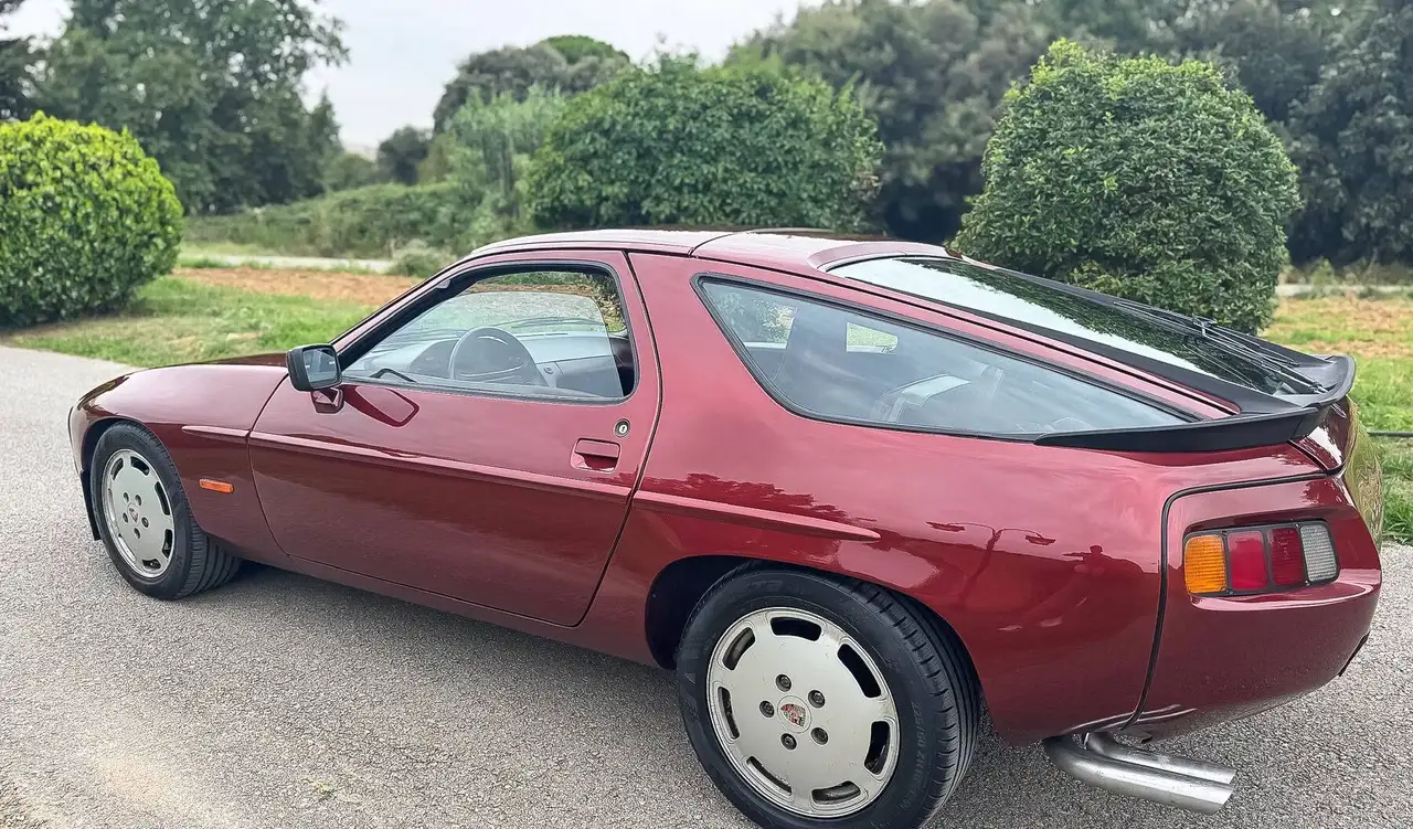 Porsche 928 4.7 S, foto 2