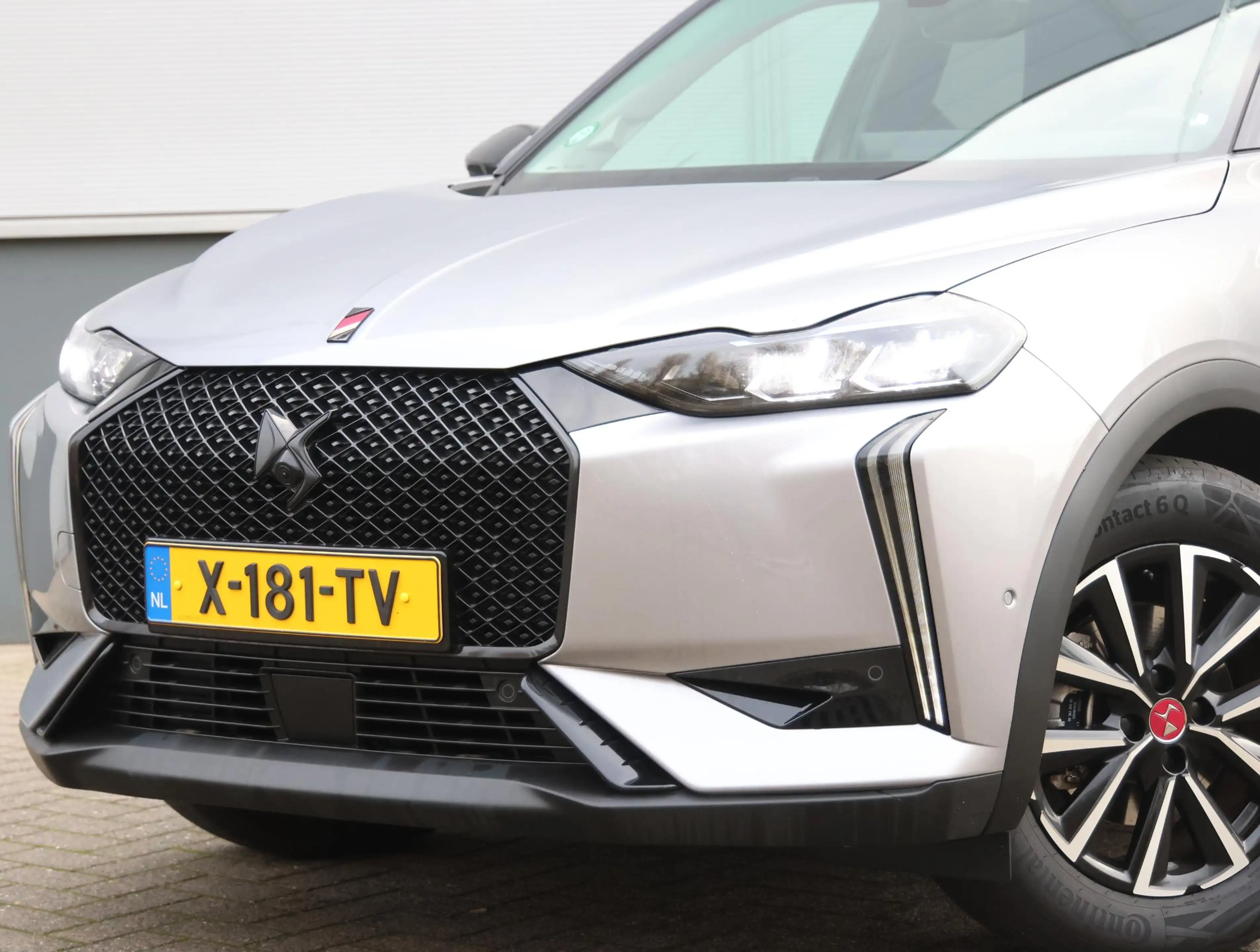 DS Automobiles DS 3 E-Tense Performance Line 54 kWh 156pk | Camera voo — photo 6