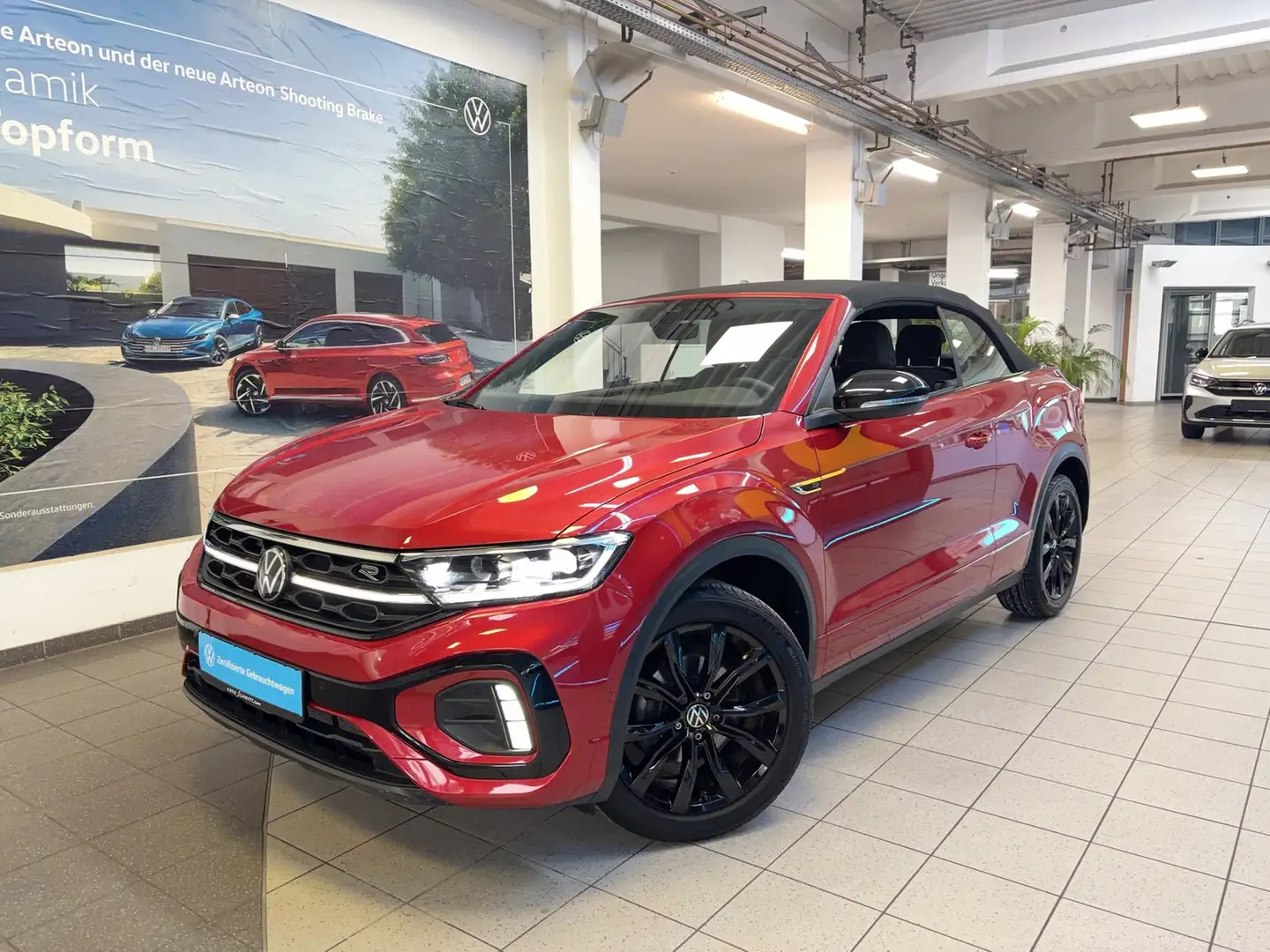 Volkswagen T-Roc Cabriolet 1.5 TSI DSG R-line NAVI+KAMERA Rot - 1