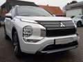 Mitsubishi Outlander 2.4 PHEV 100kW S-AWC Top Weiß - thumbnail 19