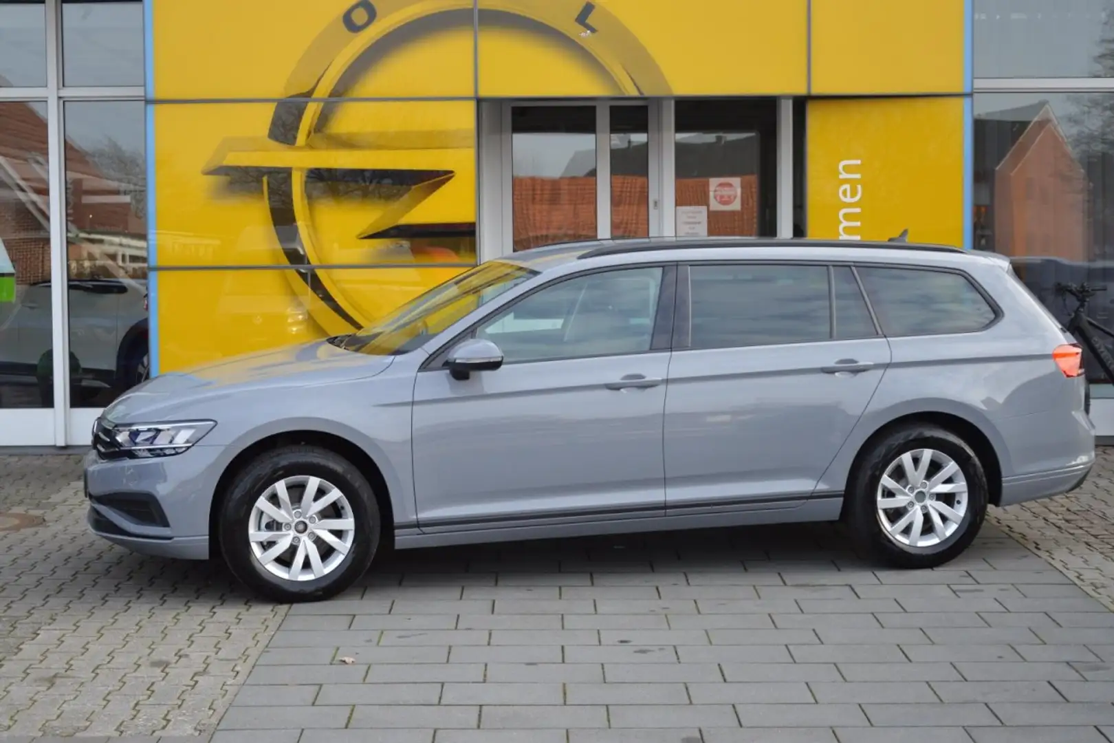 Volkswagen Passat Variant TDI DSG AHK/ Sitzheizung/CarPlay Gris - 2
