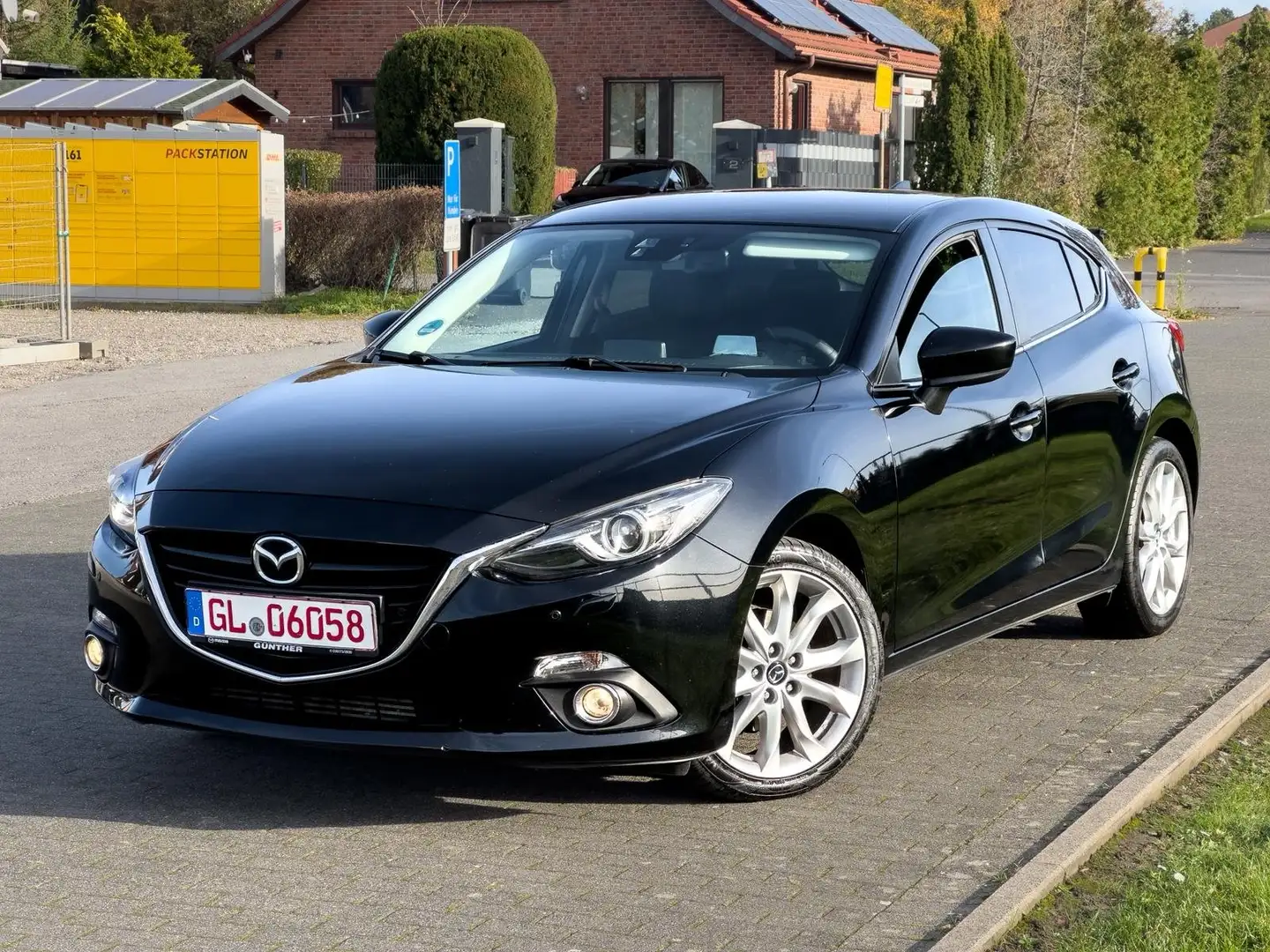 Mazda 3 2.2 Sports Line | HeadUp| KeylessGo| AHK| HU 04/27 Noir - 2