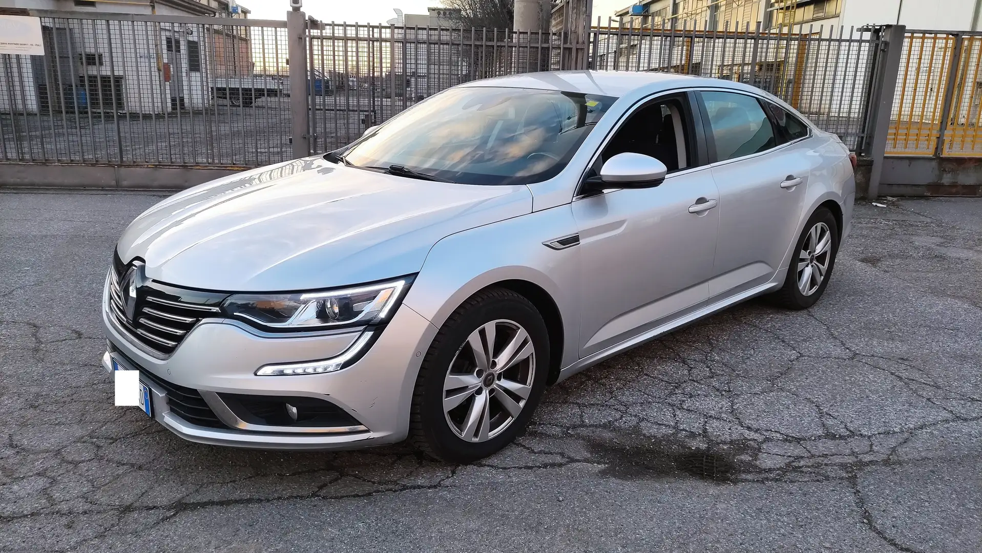 Renault Talisman Talisman 2.0 blue dci Business 160cv edc Plateado - 1