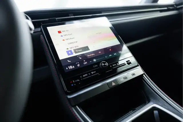 Lexus LBX view 7