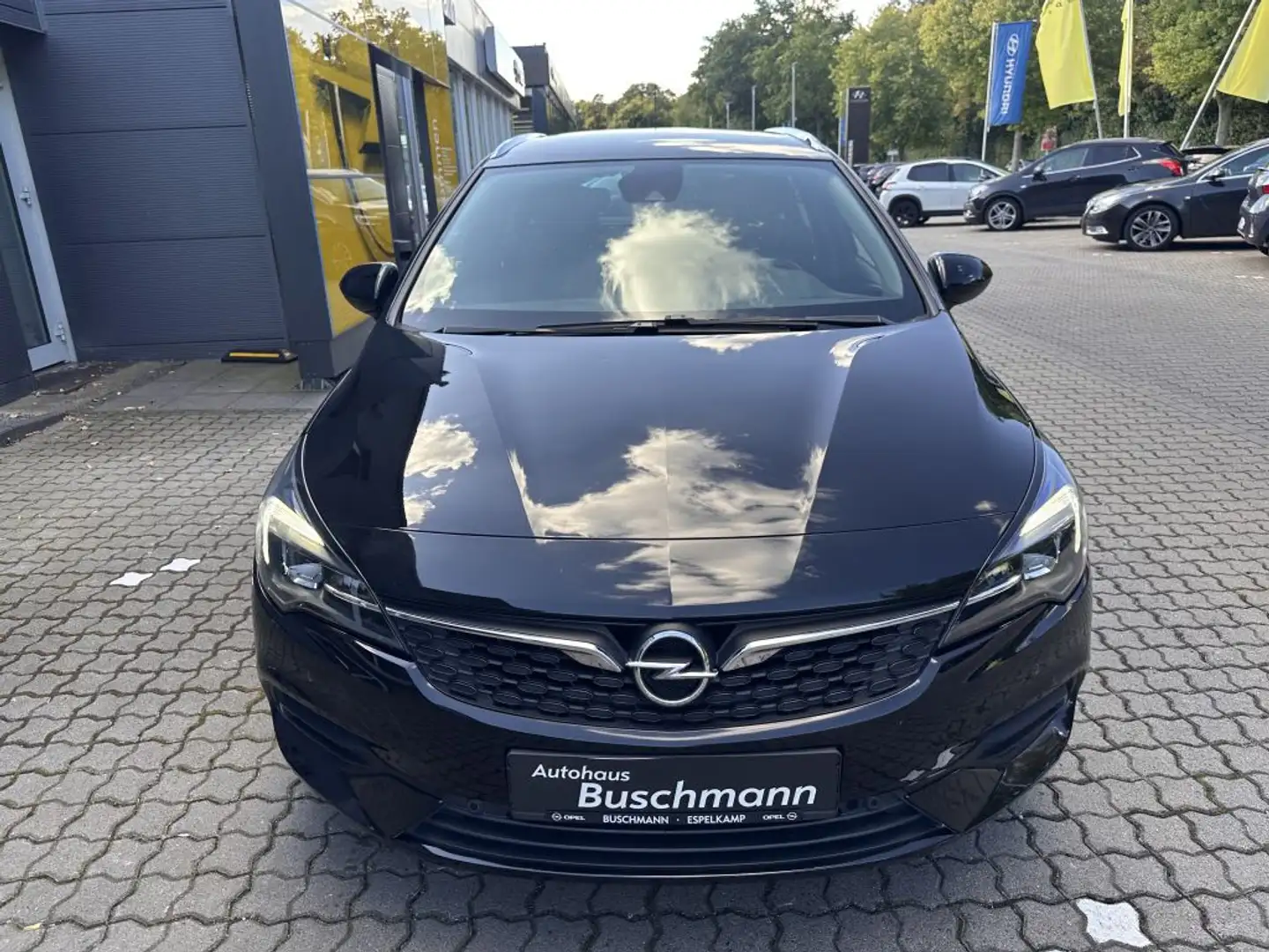 Opel Astra Design&Tech +RFK+DAB+Quickheat+ Schwarz - 2