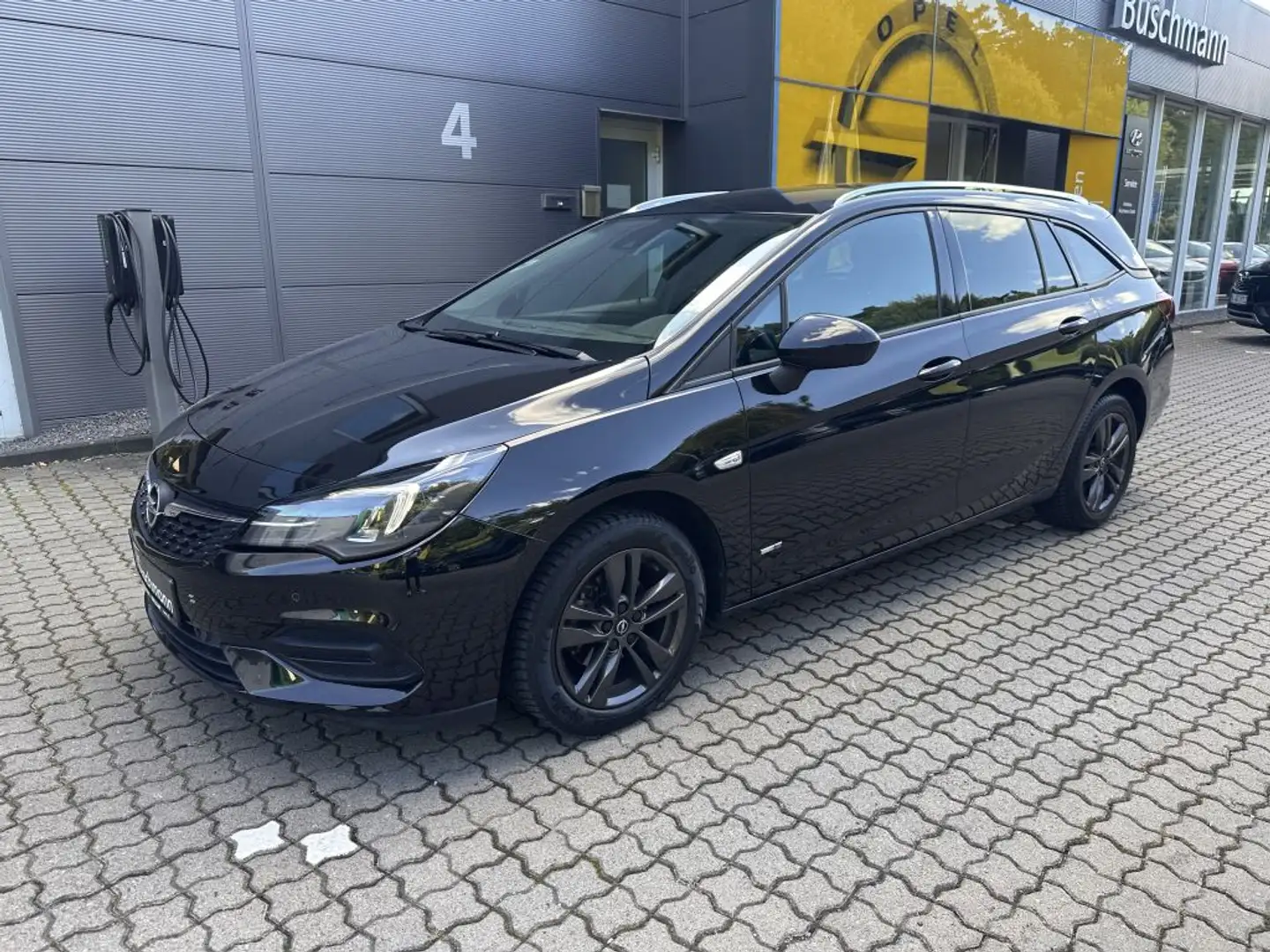 Opel Astra Design&Tech +RFK+DAB+Quickheat+ Schwarz - 1