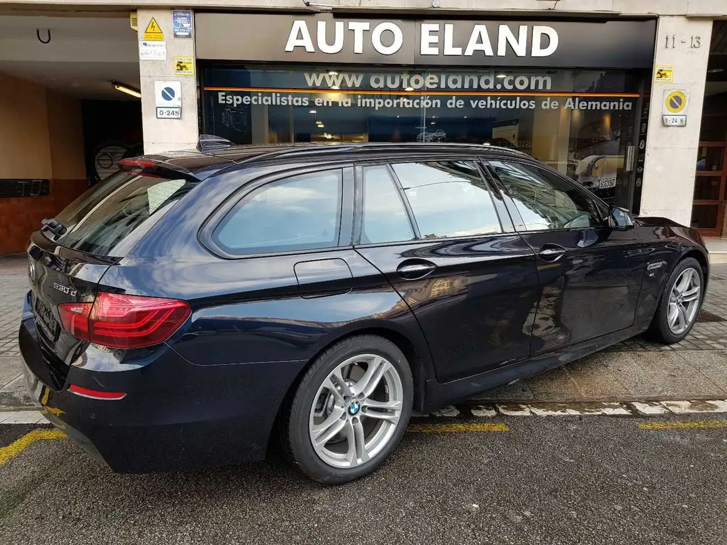 BMW 530 530dA Touring xDrive Negro - 1