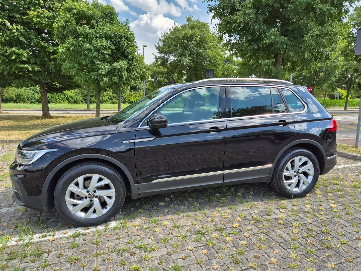 Volkswagen Tiguan Tiguan II 2021 1.5 tsi Life 150cv dsg Nero - 2