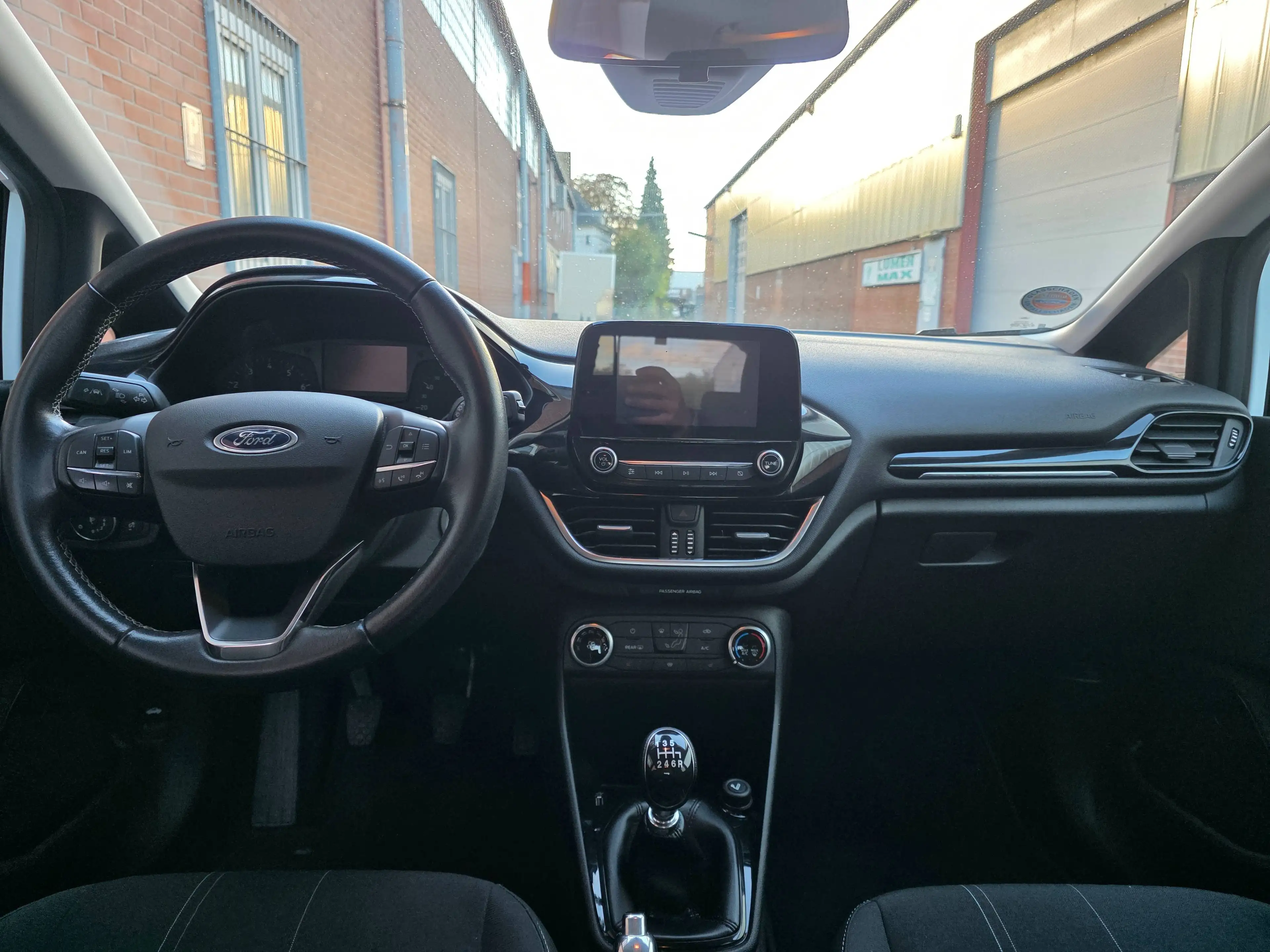 Ford Fiesta Cool — photo 10
