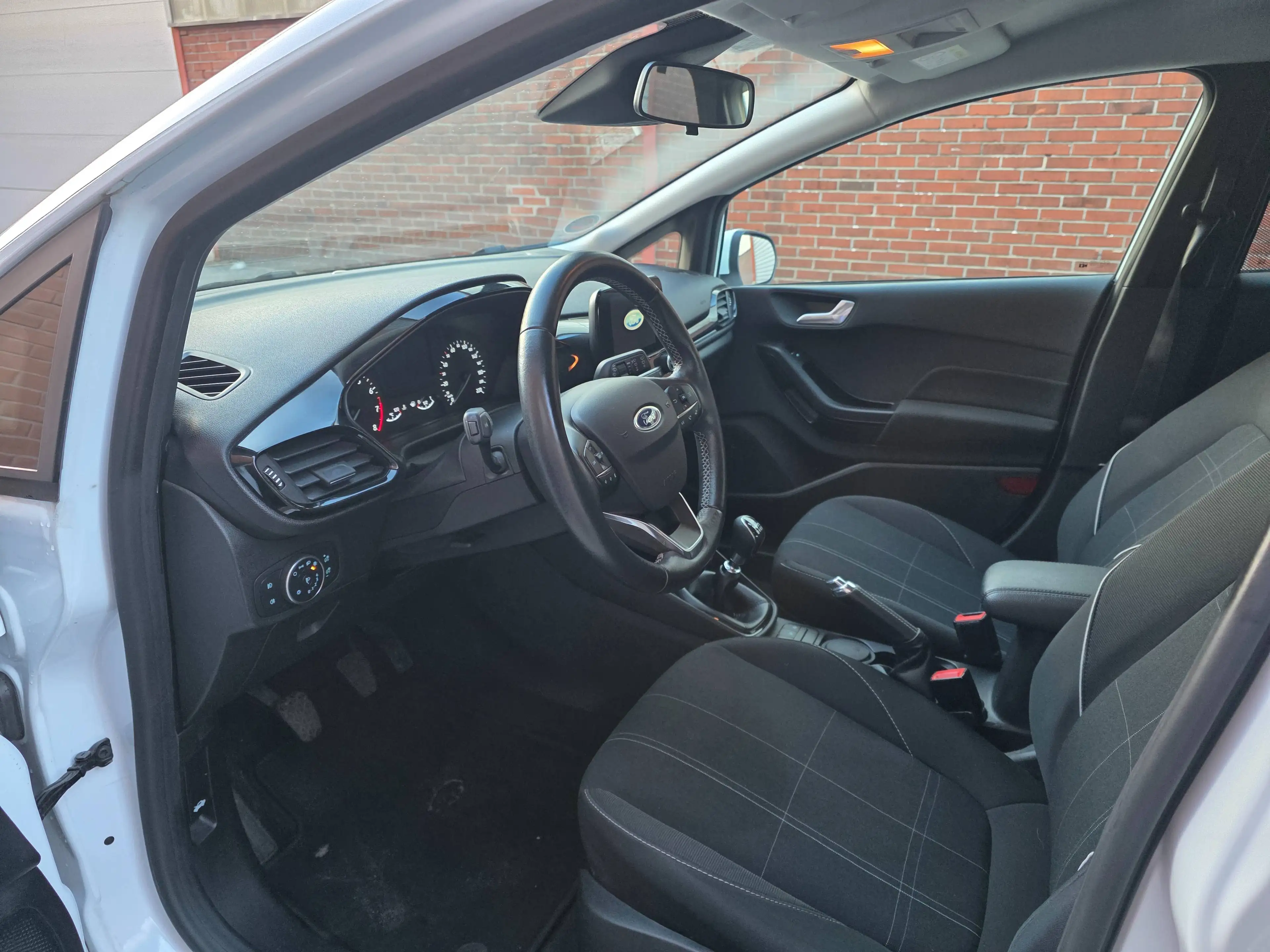 Ford Fiesta Cool — photo 7