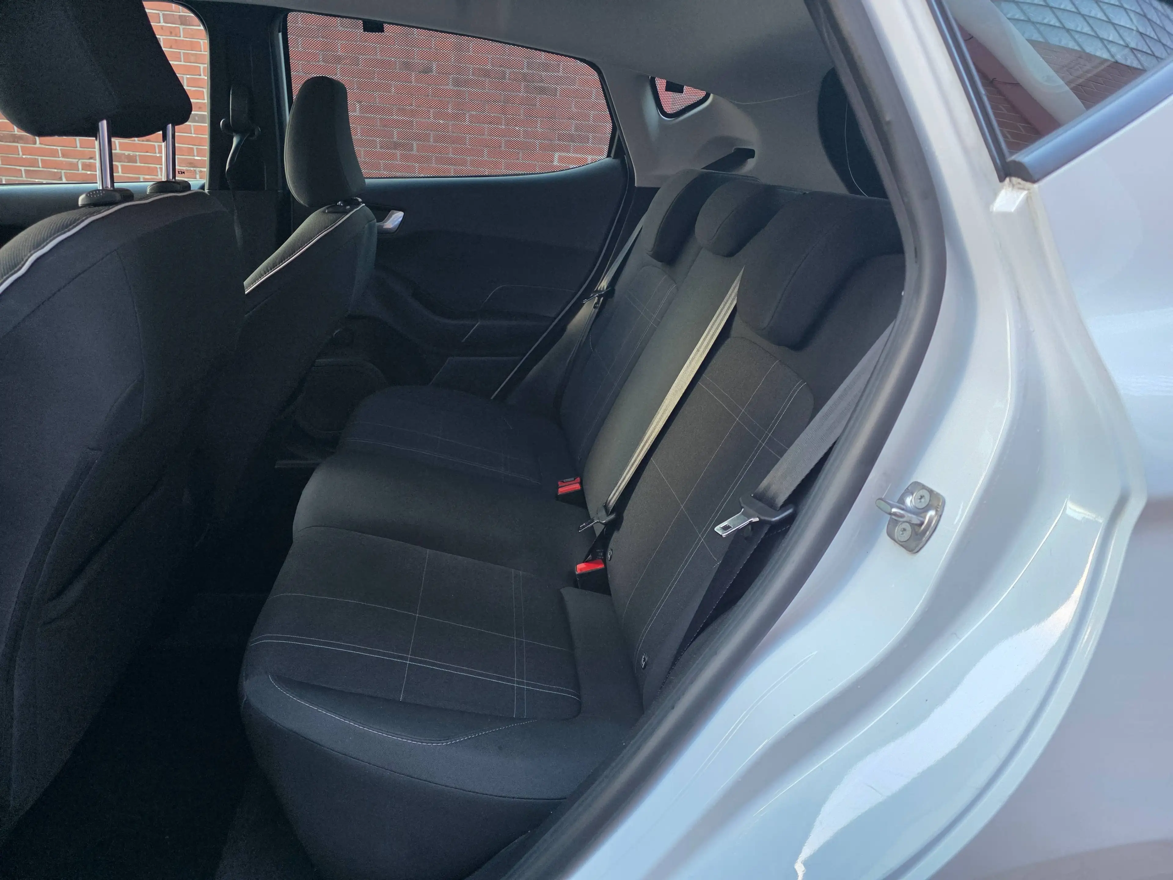 Ford Fiesta Cool — photo 6