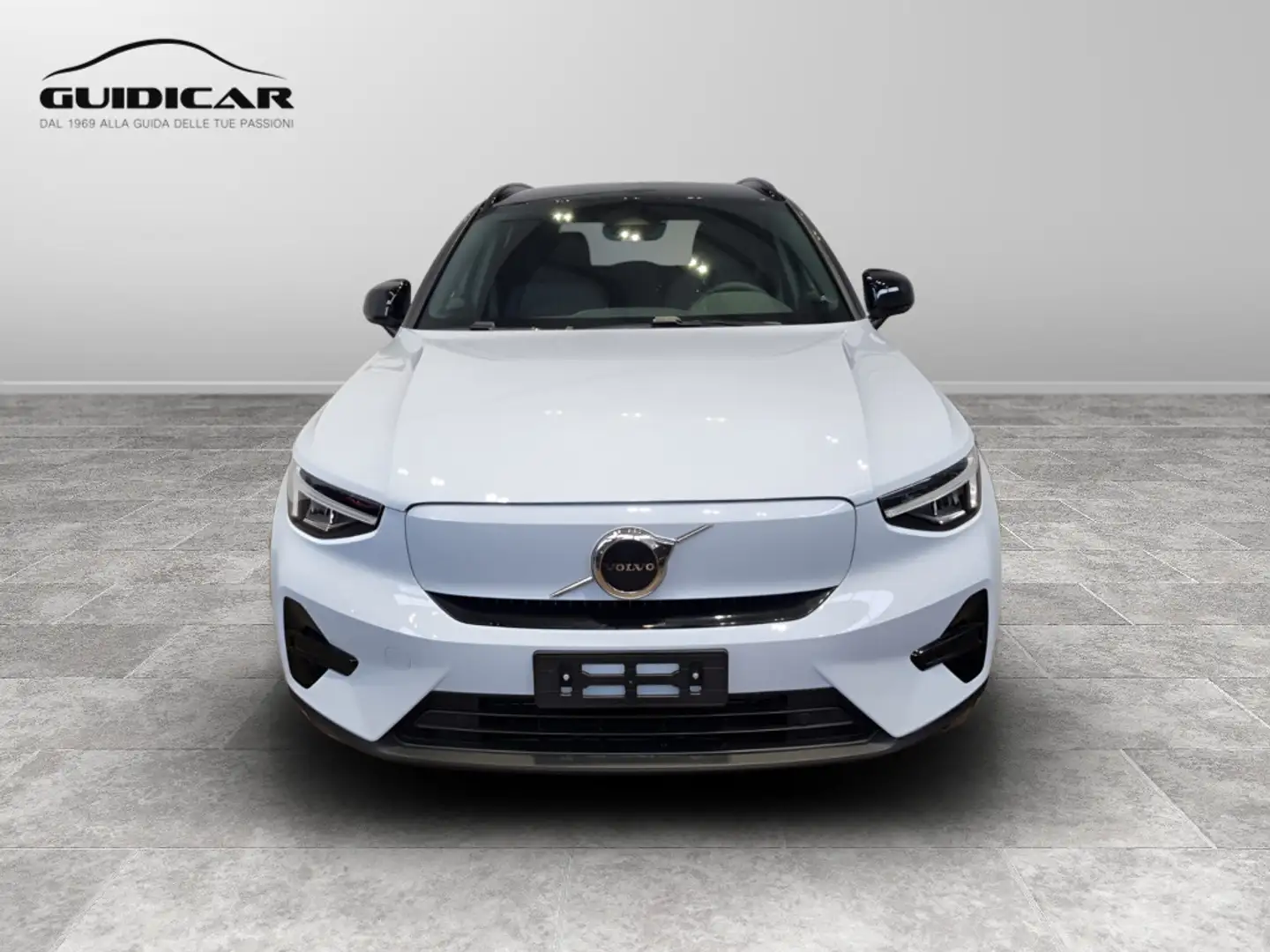 Volvo XC40 Core Single Motor Extended Range Blu/Azzurro - 2