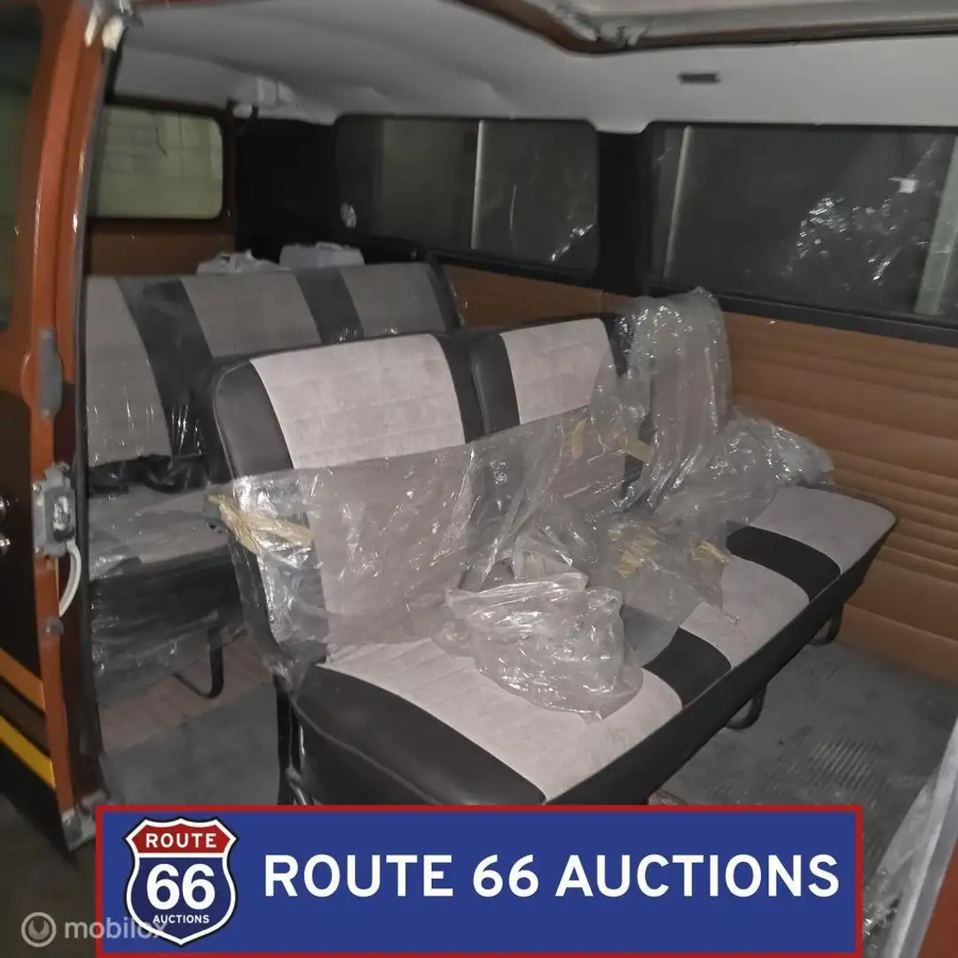 Volkswagen Bus T2 Champagne Edition | 1978 | Route 66 Auctions Negro - 2