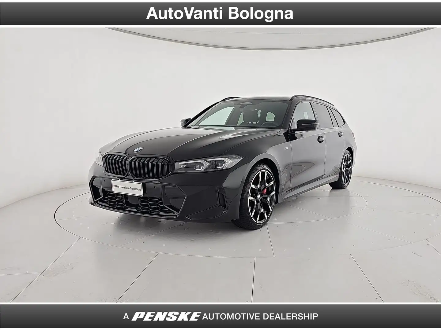 BMW 320 320d 48V xDrive Touring Msport Pro Zwart - 1
