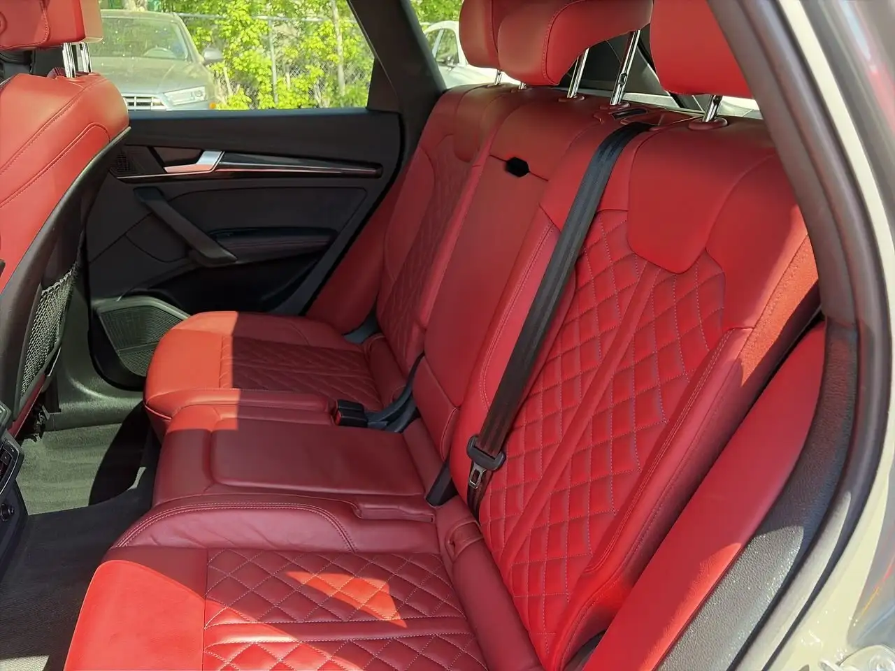 Audi SQ5 снимка Audi SQ5