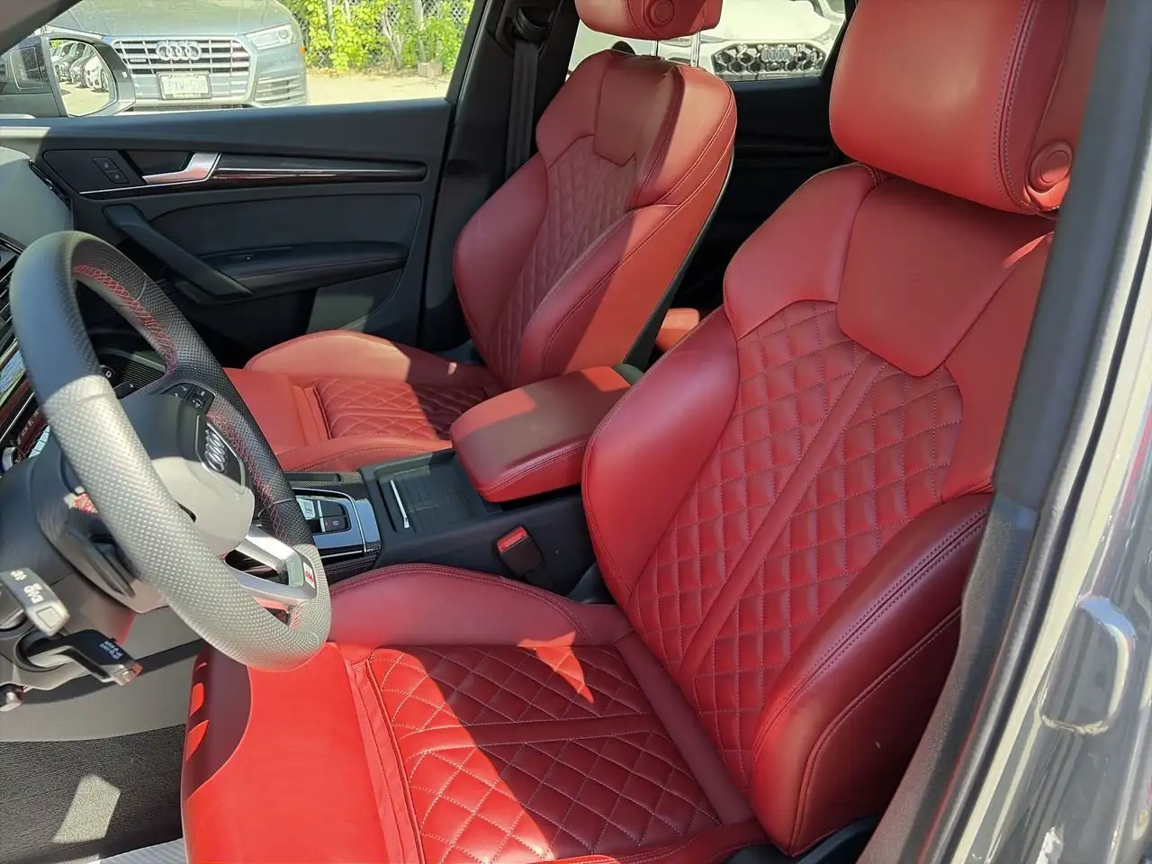 Audi SQ5 снимка Audi SQ5