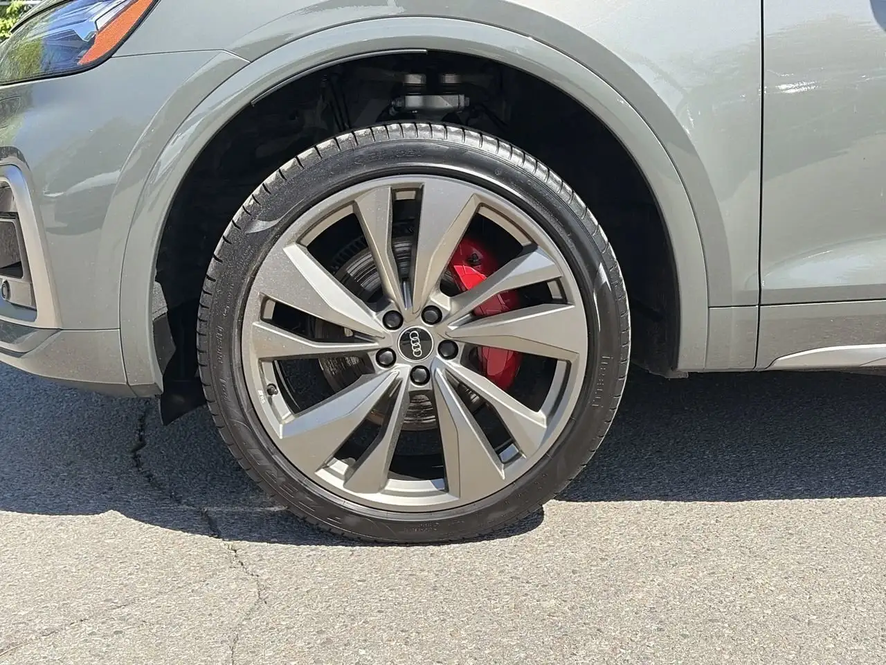 Audi SQ5 снимка Audi SQ5