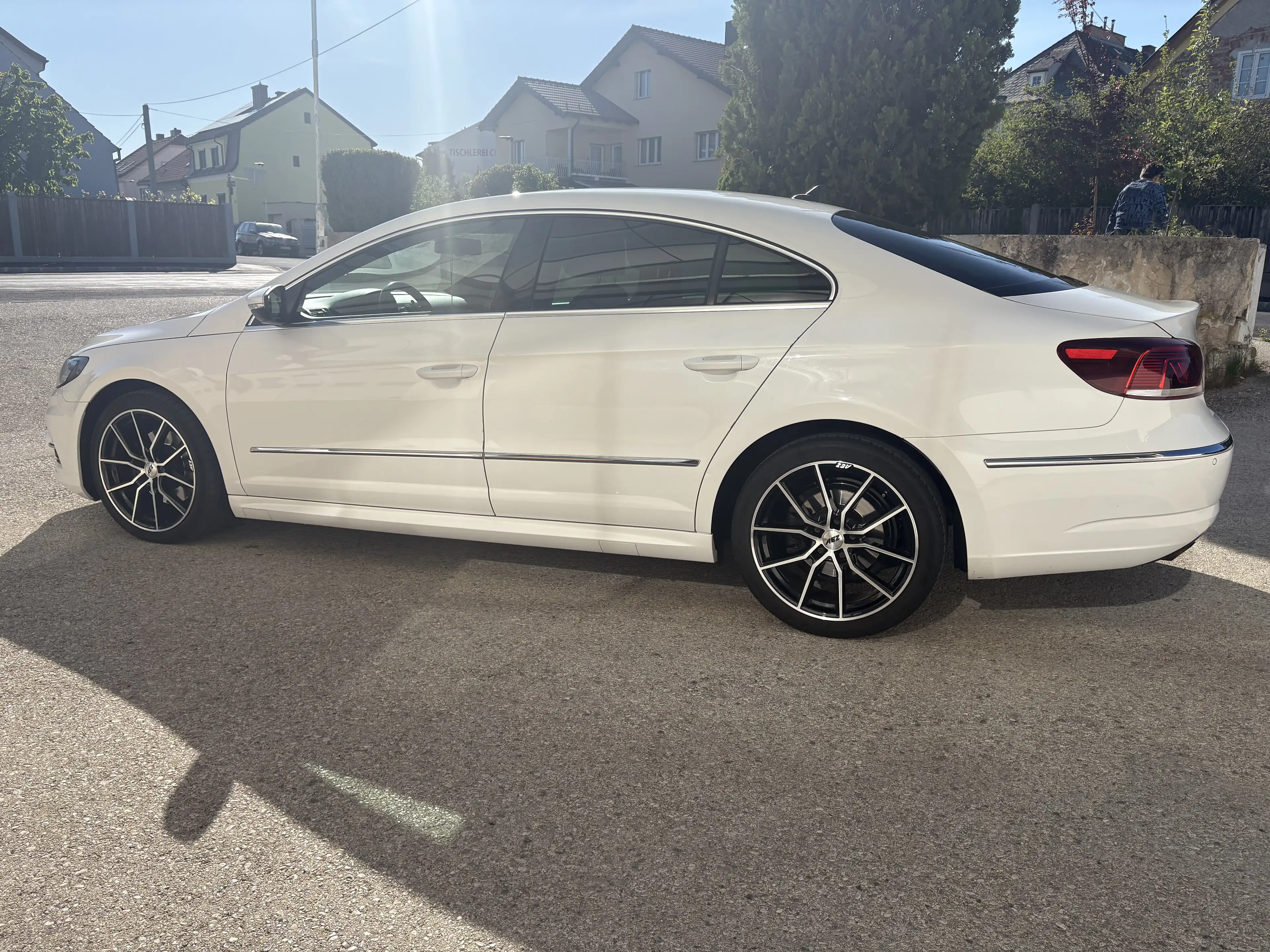 Volkswagen CC Sky BMT 2,0 TDI DPF DSG R-line — photo 8