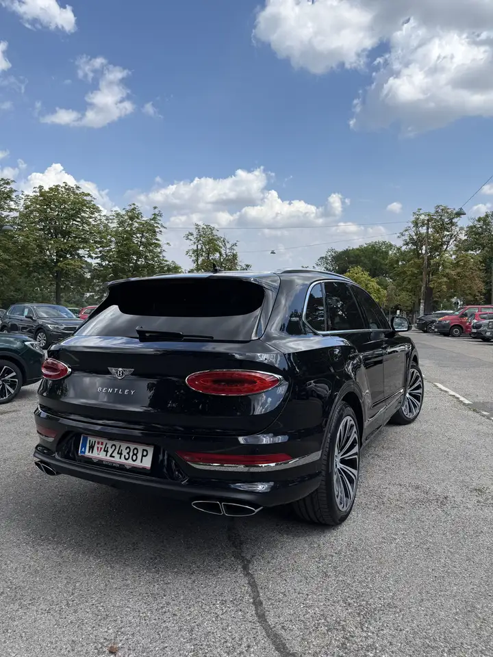 Bentley Bentayga 2021