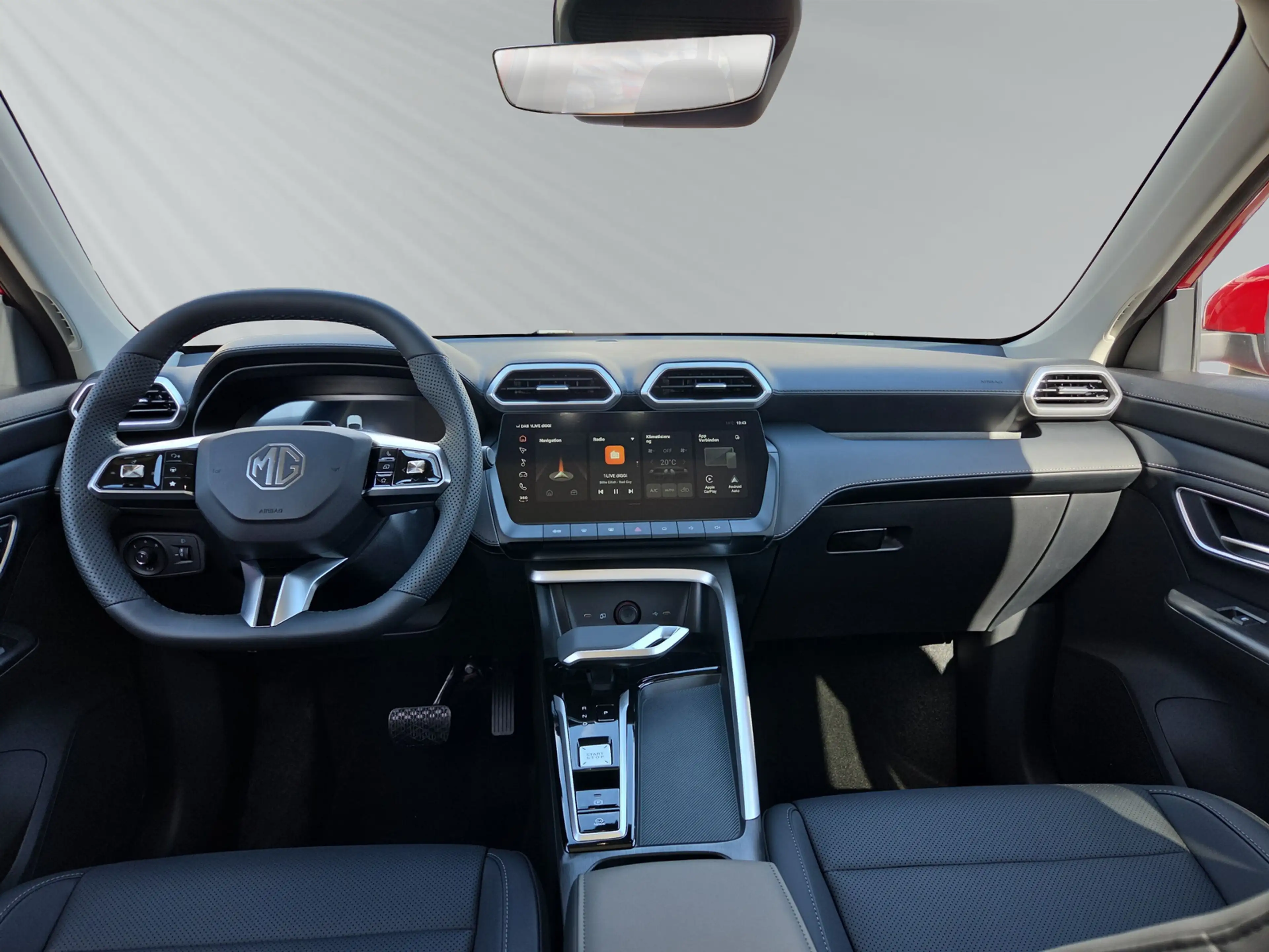 MG ZS HEV Luxury — photo 9