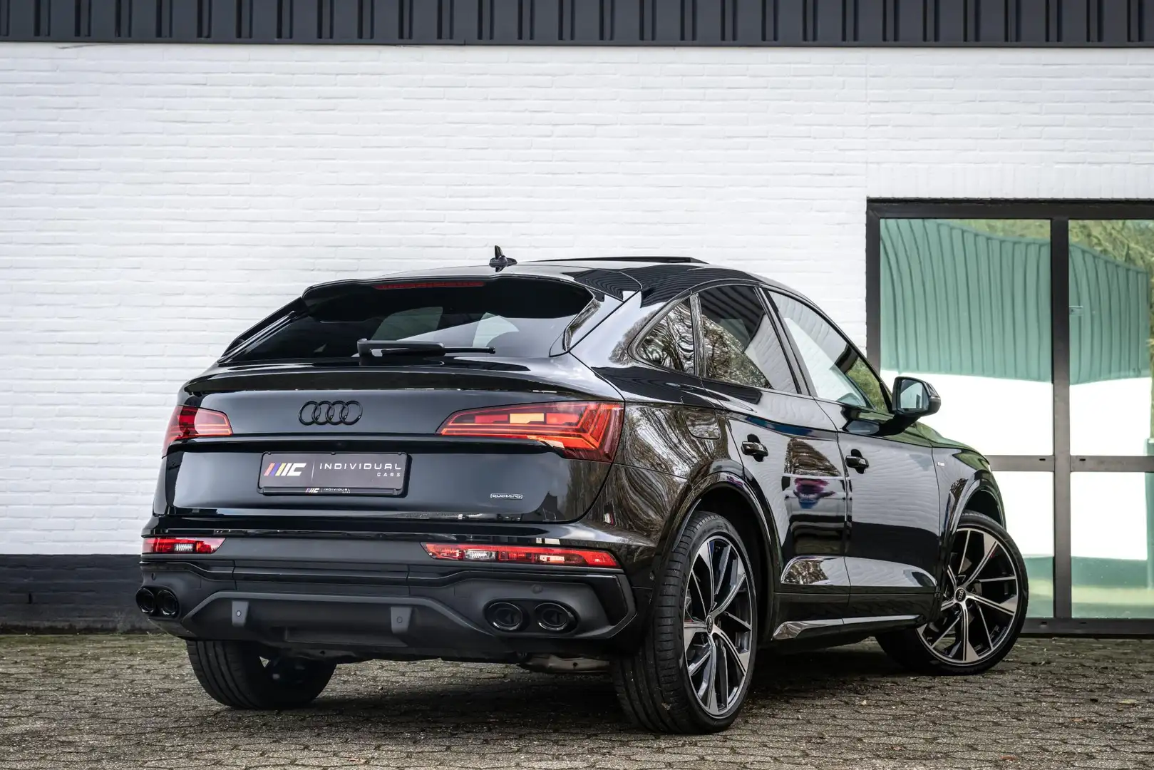 Audi Q5 Sportback 55 TFSI e S-Line Competition 367pk Lucht Noir - 2