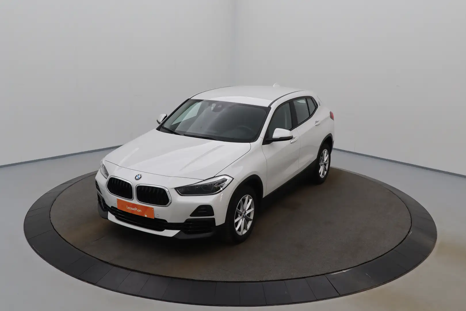 BMW X2 1.5iA sDrive18 Business LED Pro GPS PDC CAM Cruise Wit - 1