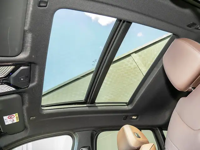 BMW X4 view 17